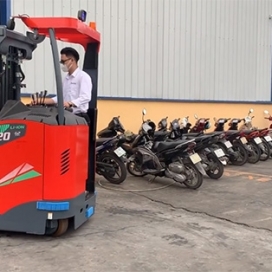 Xe nâng điện 2 tấn tại Bắc Ninh