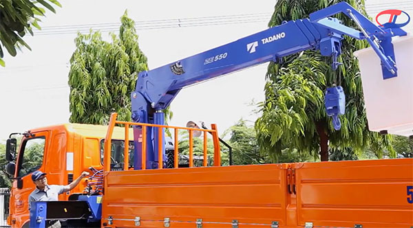 Dịch vụ cho thuê xe cẩu hàng tại Bắc Ninh