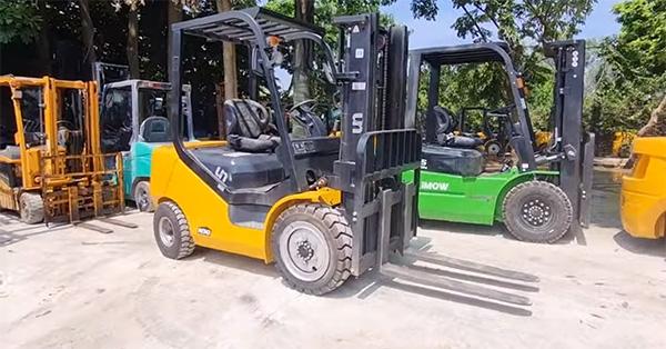 Xe nâng nhập khẩu chính hãng tại Bắc Ninh