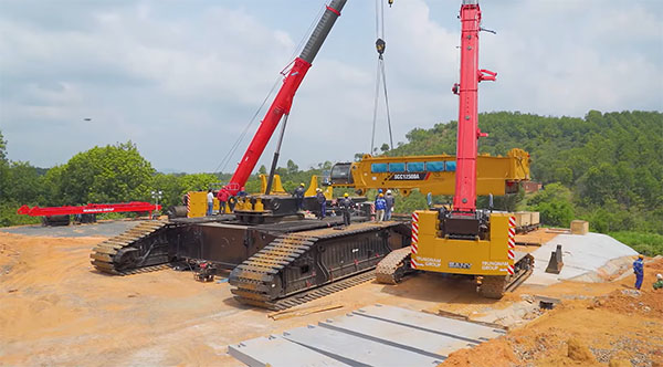 Thuê cẩu 800 tấn tại Bắc Ninh