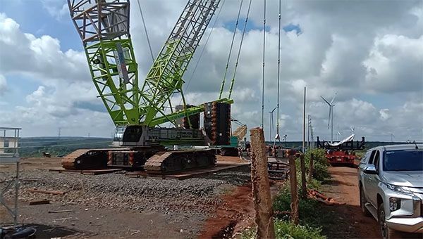 Thuê cẩu 800 tấn tại Bắc Ninh