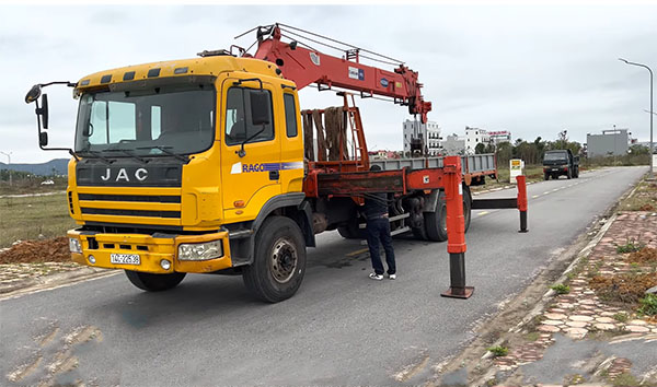 Xe cẩu container tại Bắc Ninh