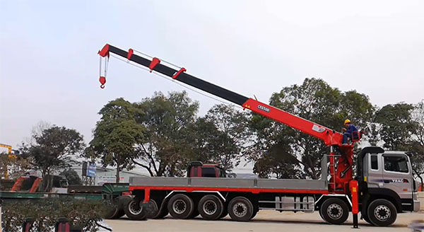 Xe cẩu container tại Bắc Ninh