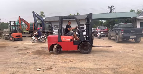 Xe nâng 3 tấn giá rẻ chất lượng tại Bắc Ninh