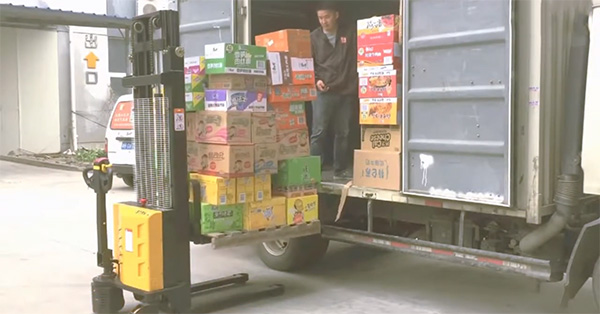 Xe nâng bán tự động tại Bắc Ninh