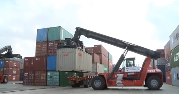 Xe nâng container chính hãng chất lượng cao