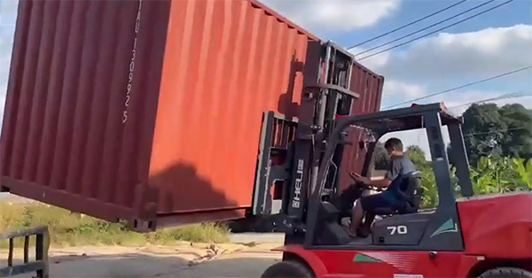 Xe nâng container tại Bắc Ninh